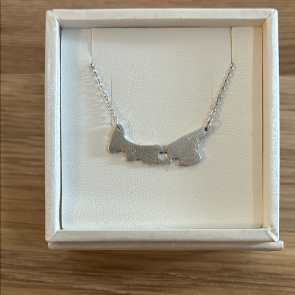 Sterling Silver Prince Edward Island Necklace - 18 inch - Picture 1 of 5